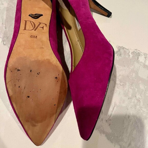 Diane von Furstenberg Magenta Suede Pumps | US 6 | DVF Signature Heel - Picture 2 of 4